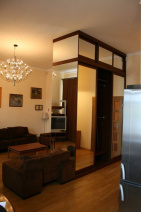 شقة مع إطلالة جميلة في وسط كييف A10975