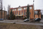 стоящего здания на бульваре Ивана Лепсе