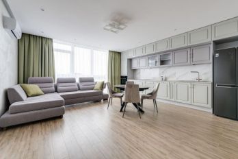 Spacious cozy apartment in Pechersk