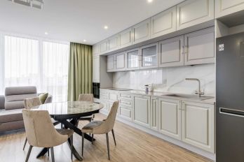 Spacious 4-room apartment in the