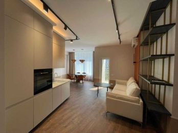 Bright 4-room apartment in the Busov