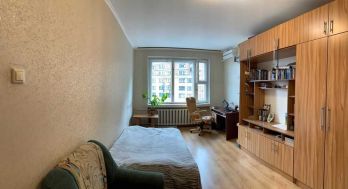 Spacious 4-room apartment in the
