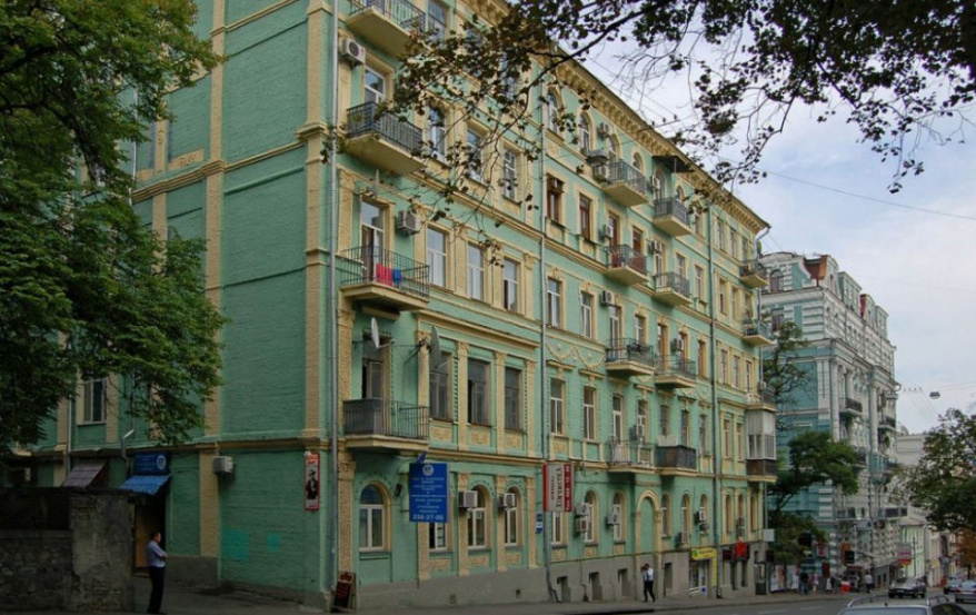 Квартира рядом с Михайловским собором