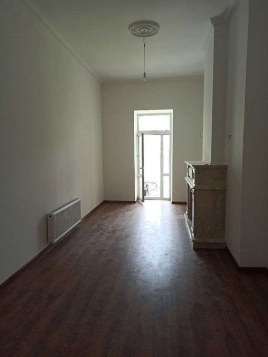 Apartment with 3 bedrooms in the center