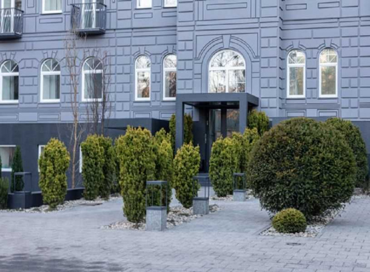 Luxurious apartment on Lev Tolstoy