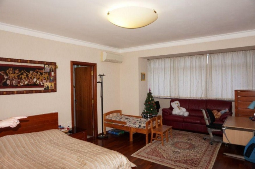 5 habitaciones en Pechersk A49176