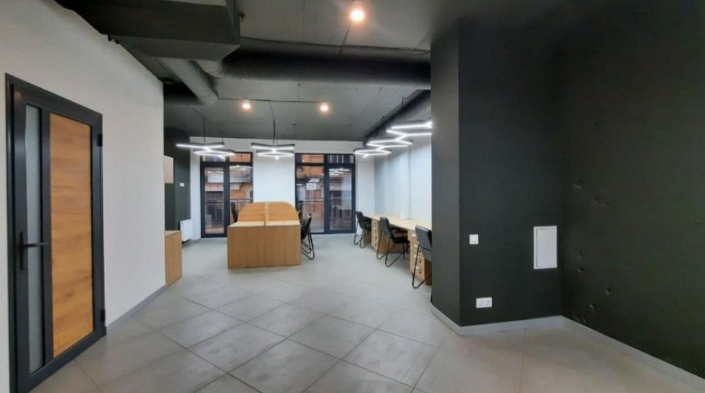 位于基辅市中心的现代办公室 A21609 特卖 办事处