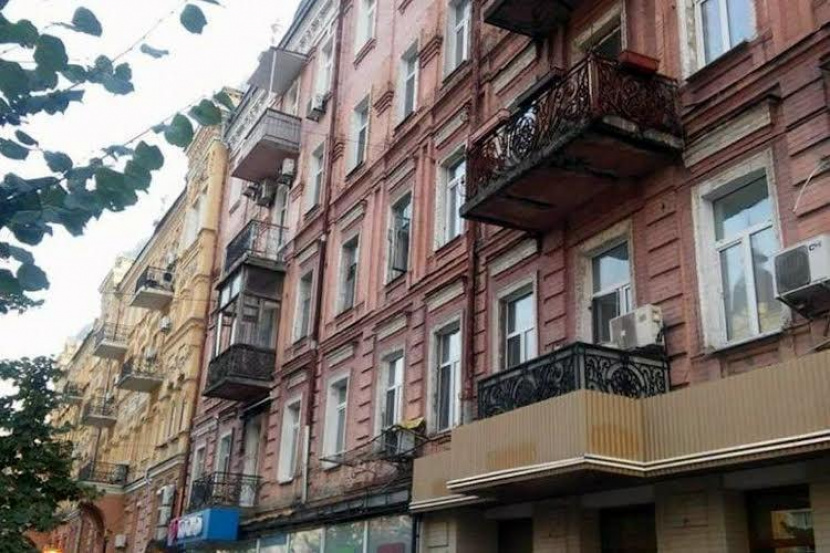  3 szobás lakás Kijev történelmi