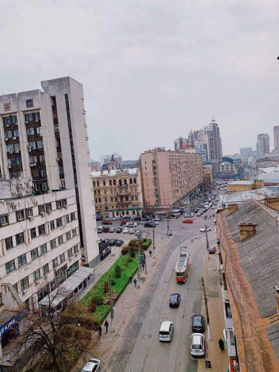 位于基辅市中心一栋新建筑的复式公寓 A10831 长期租赁 公寓