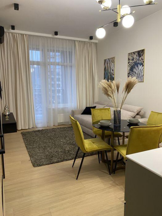 Stilvolle 2-Zimmer-Wohnung auf Boychuka